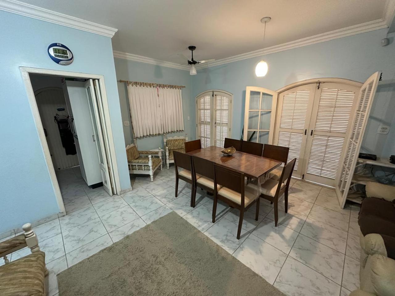 Casa No Centro De Com Piscina 度假居