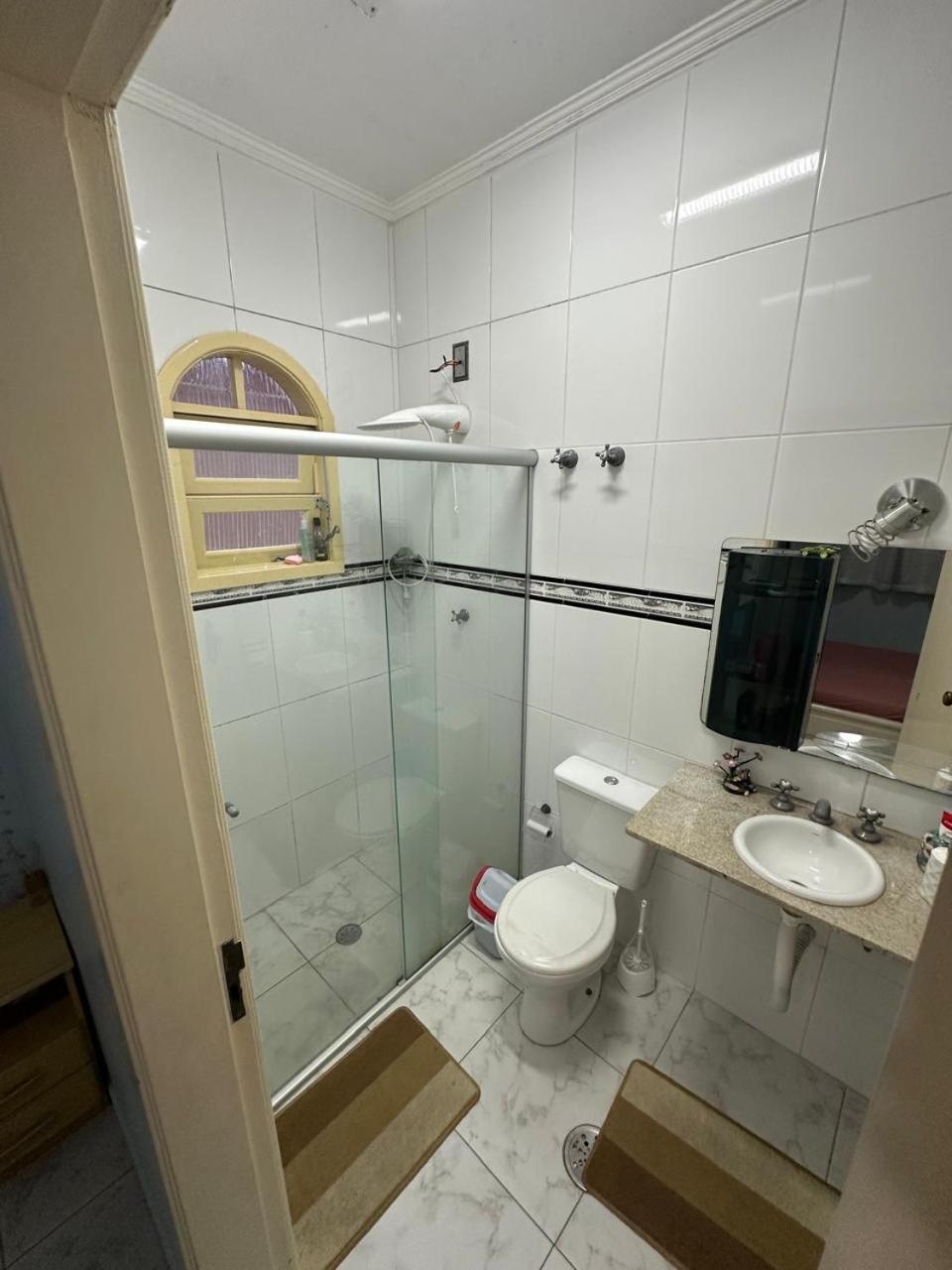 Casa No Centro De Com Piscina 度假居 Bertioga