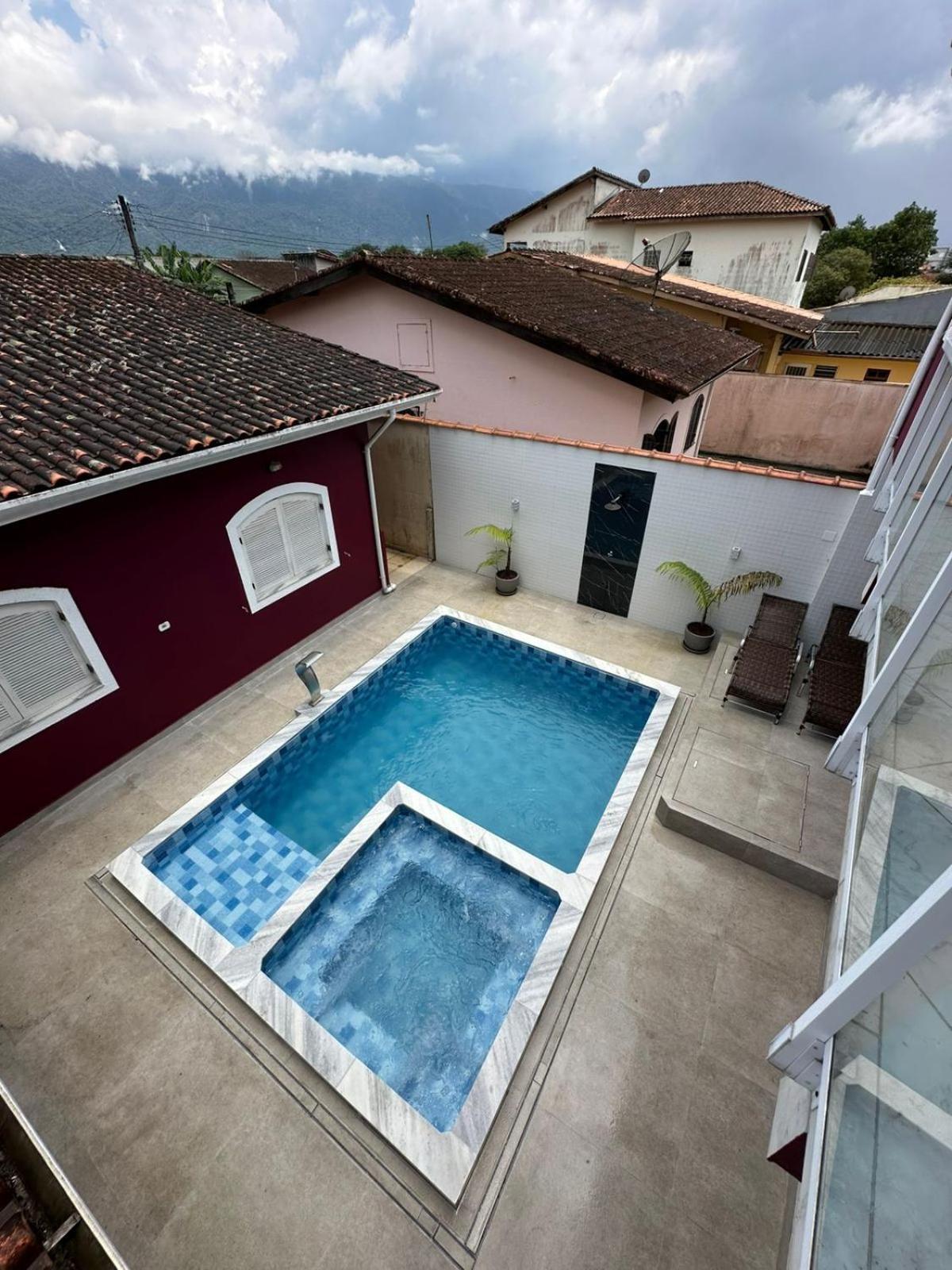 Casa No Centro De Com Piscina 度假居 Bertioga