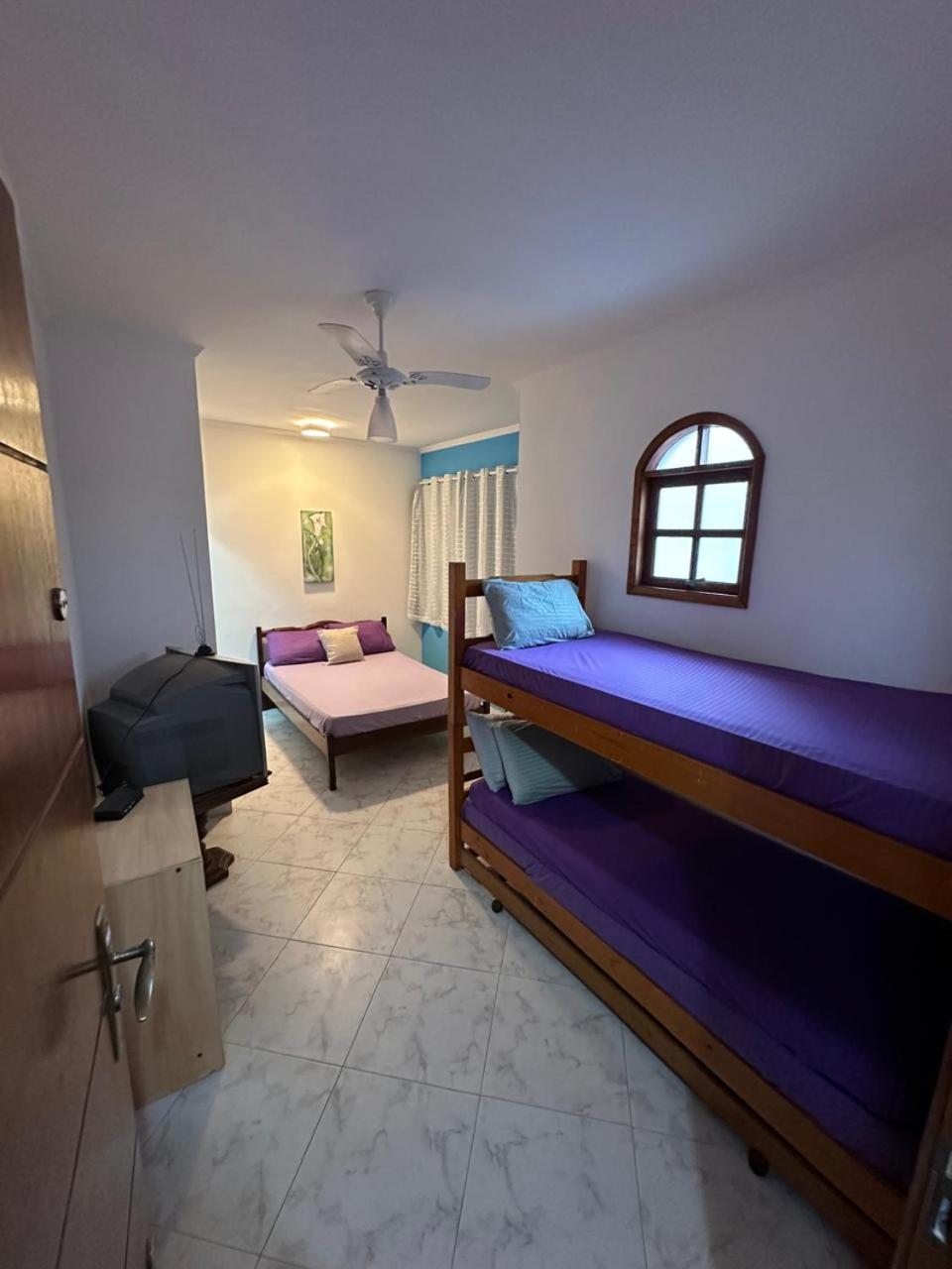 度假居 Casa No Centro De Com Piscina Bertioga